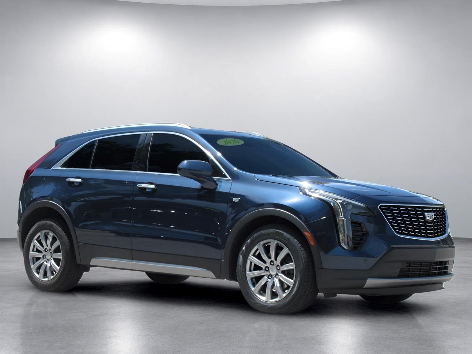 2020 Cadillac XT4 FWD Premium Luxury