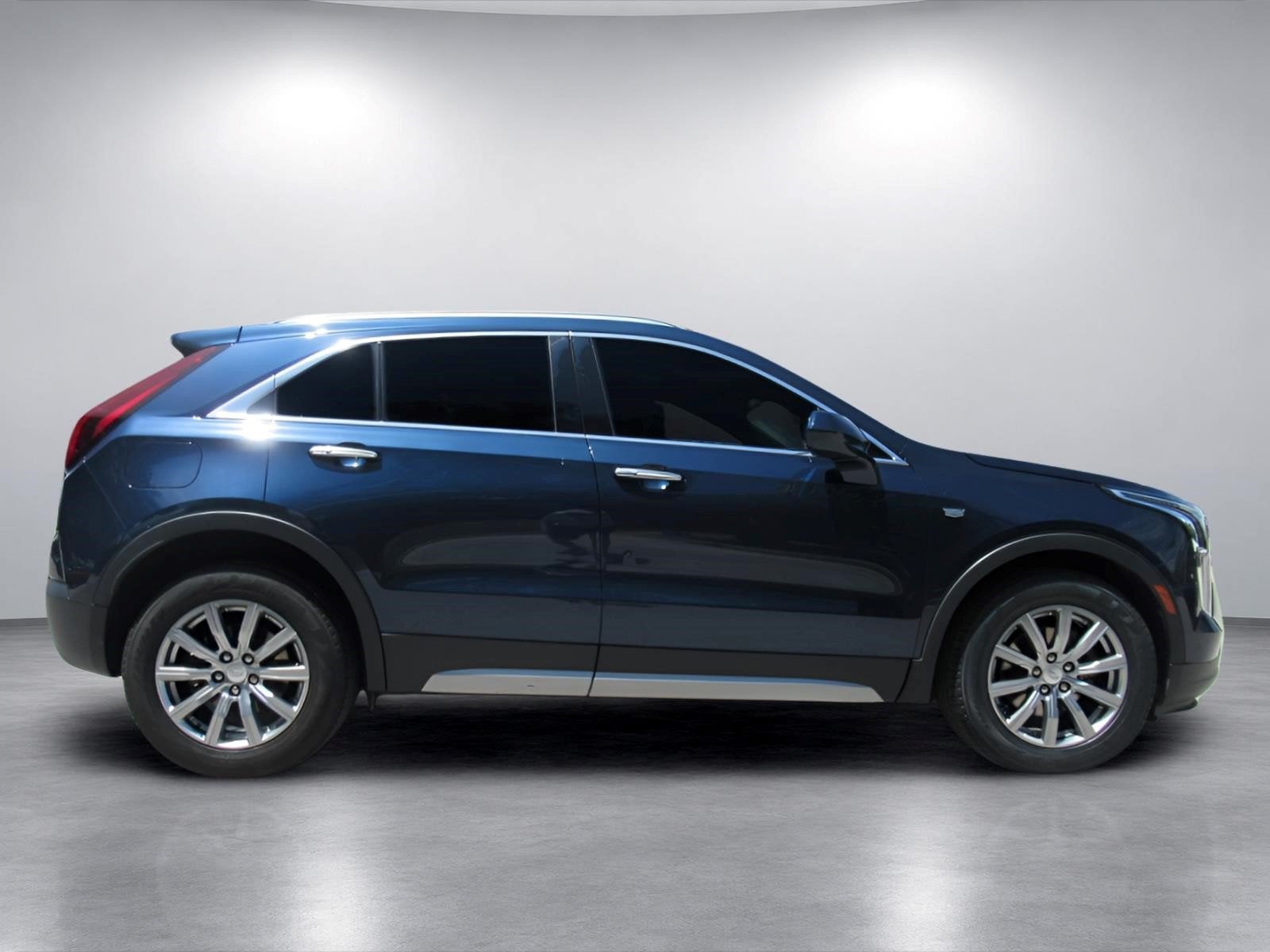 2020 Cadillac XT4 FWD Premium Luxury
