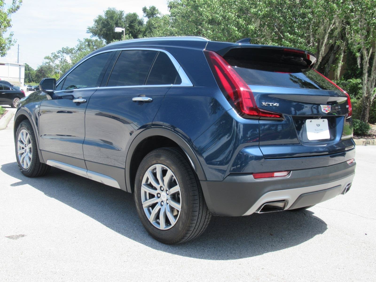 2020 Cadillac XT4 FWD Premium Luxury