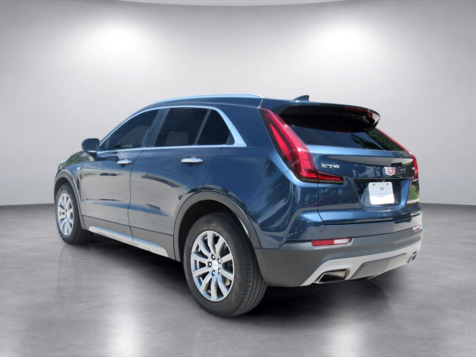 2020 Cadillac XT4 FWD Premium Luxury