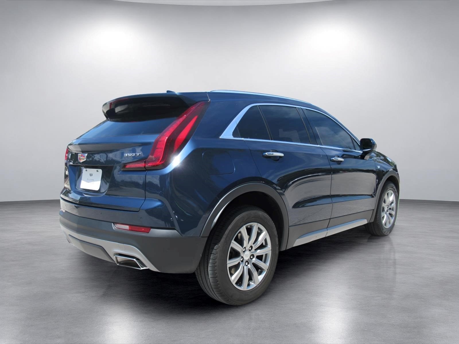 2020 Cadillac XT4 FWD Premium Luxury