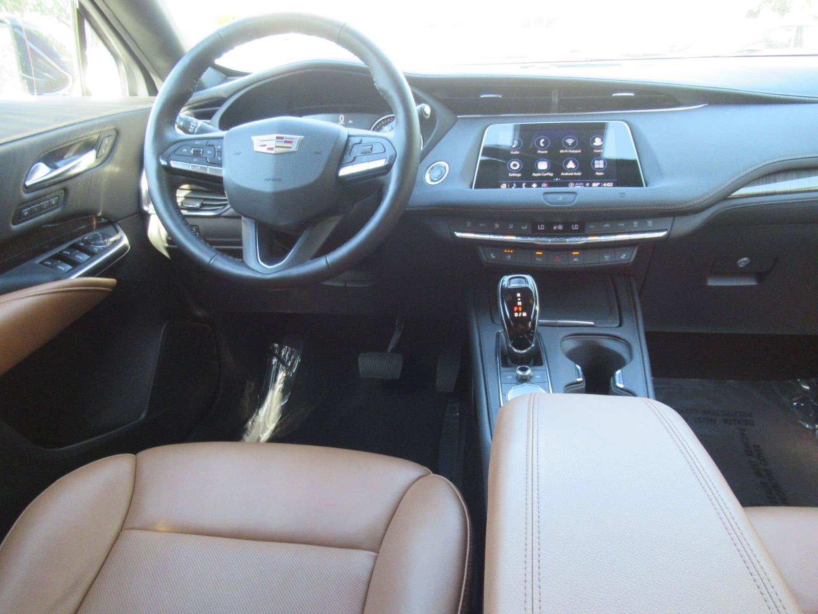 2021 Cadillac XT4 FWD Premium Luxury