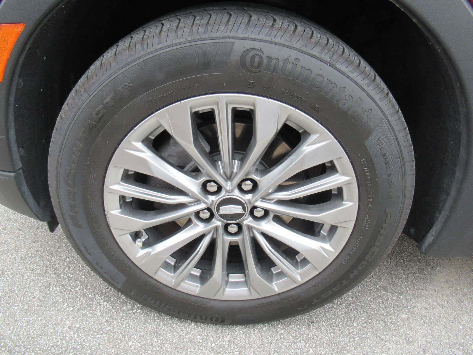 2024 Cadillac XT4 Premium Luxury