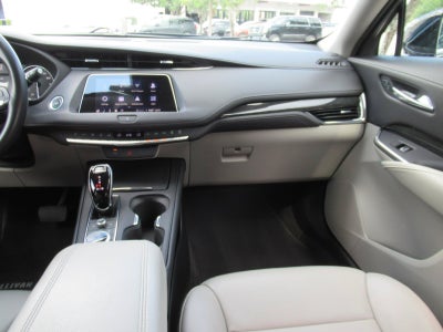 2022 Cadillac XT4 AWD Premium Luxury