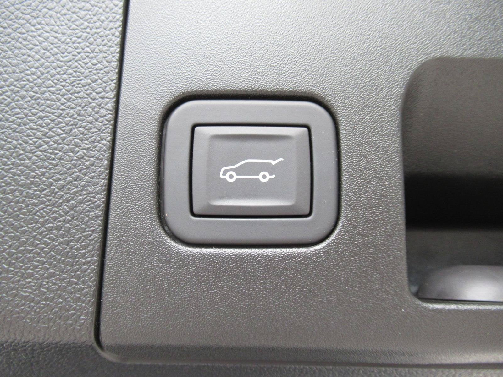 2025 Cadillac XT4 Sport