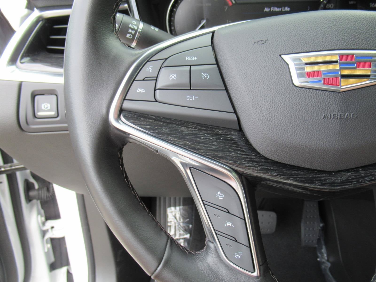 2023 Cadillac XT5 FWD Premium Luxury