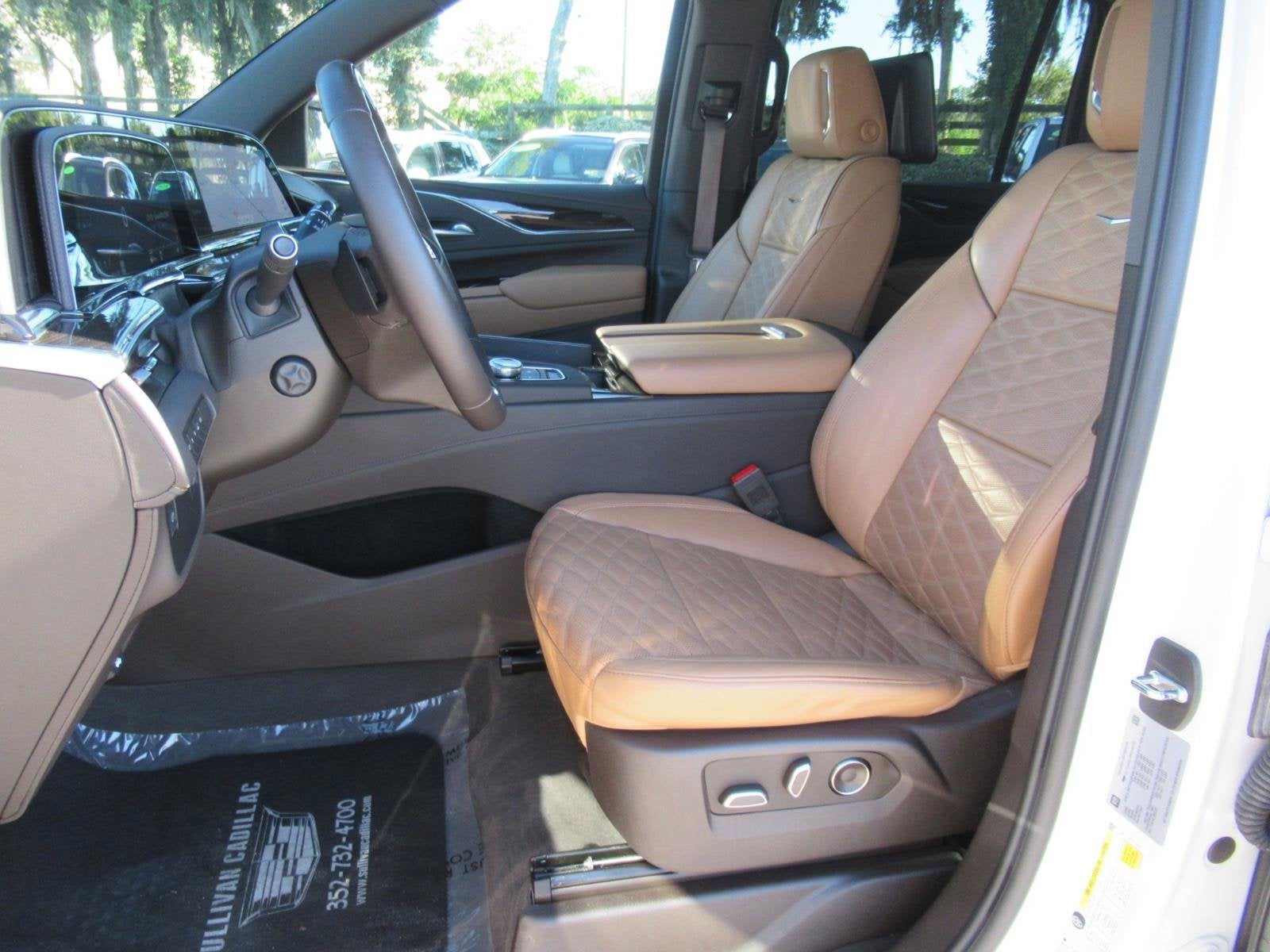 2024 Cadillac Escalade ESV Premium Luxury