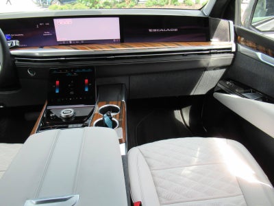 2026 Cadillac Escalade ESV Platinum Sport