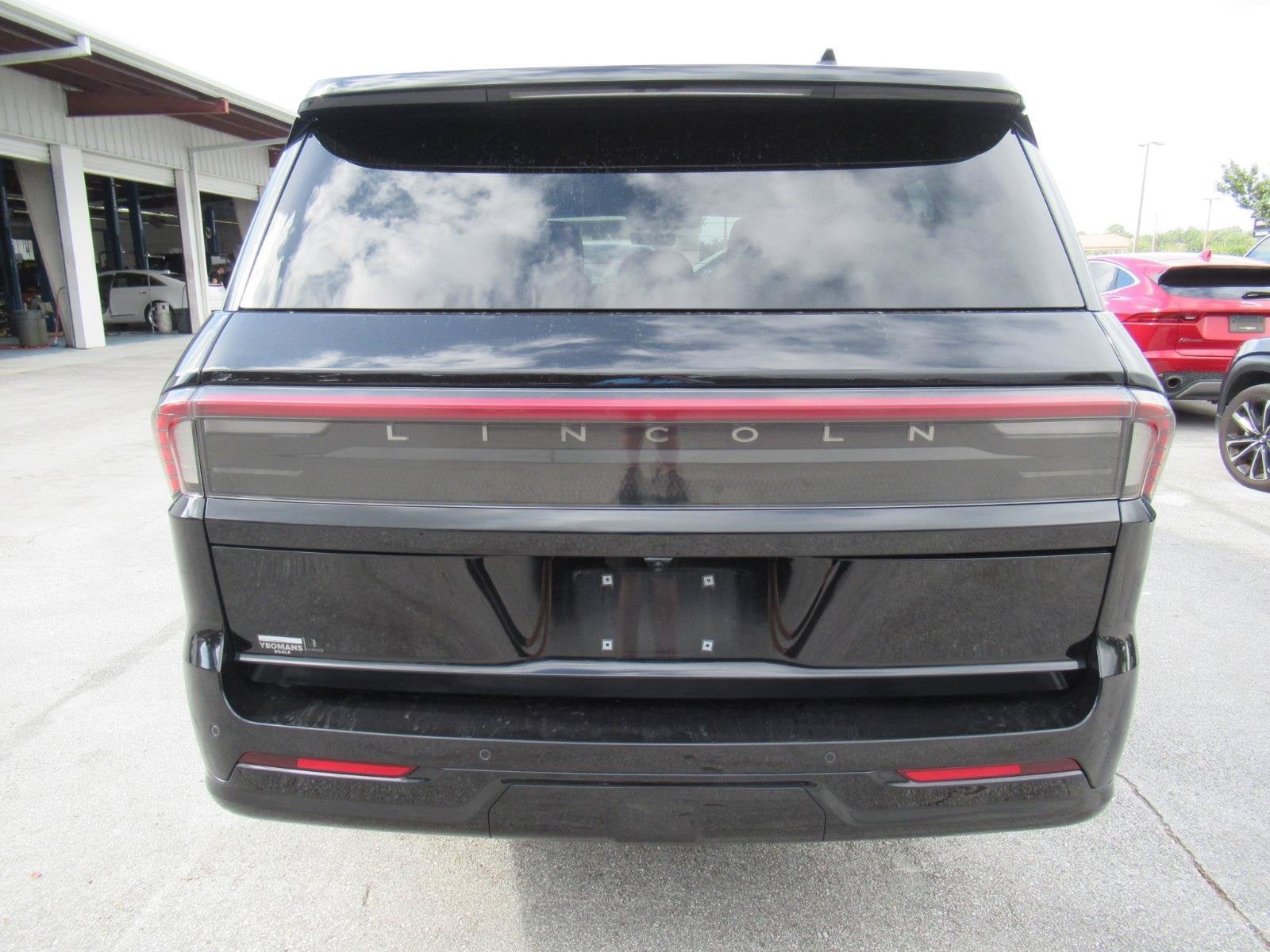 2025 Lincoln Navigator L Reserve