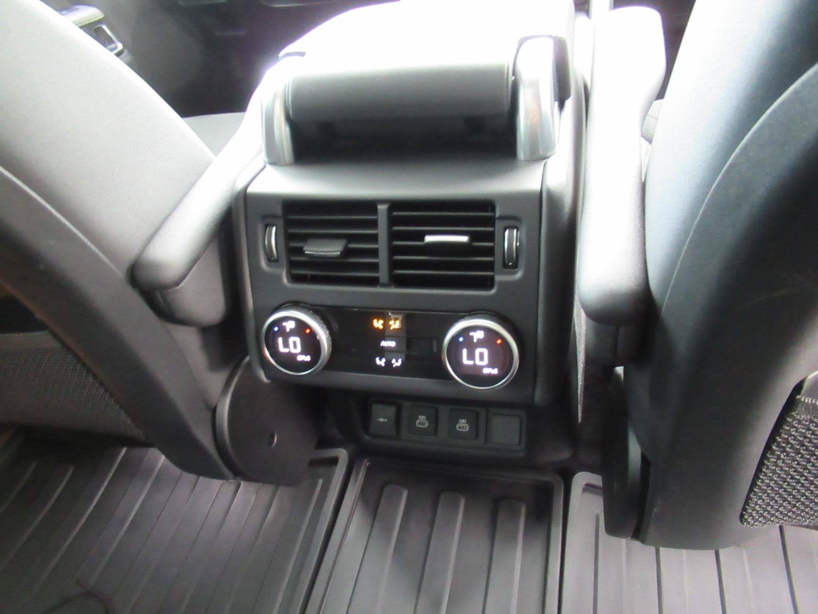 2024 Land Rover Discovery S