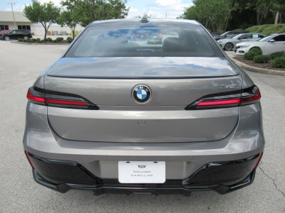 2023 BMW 7 Series 740i