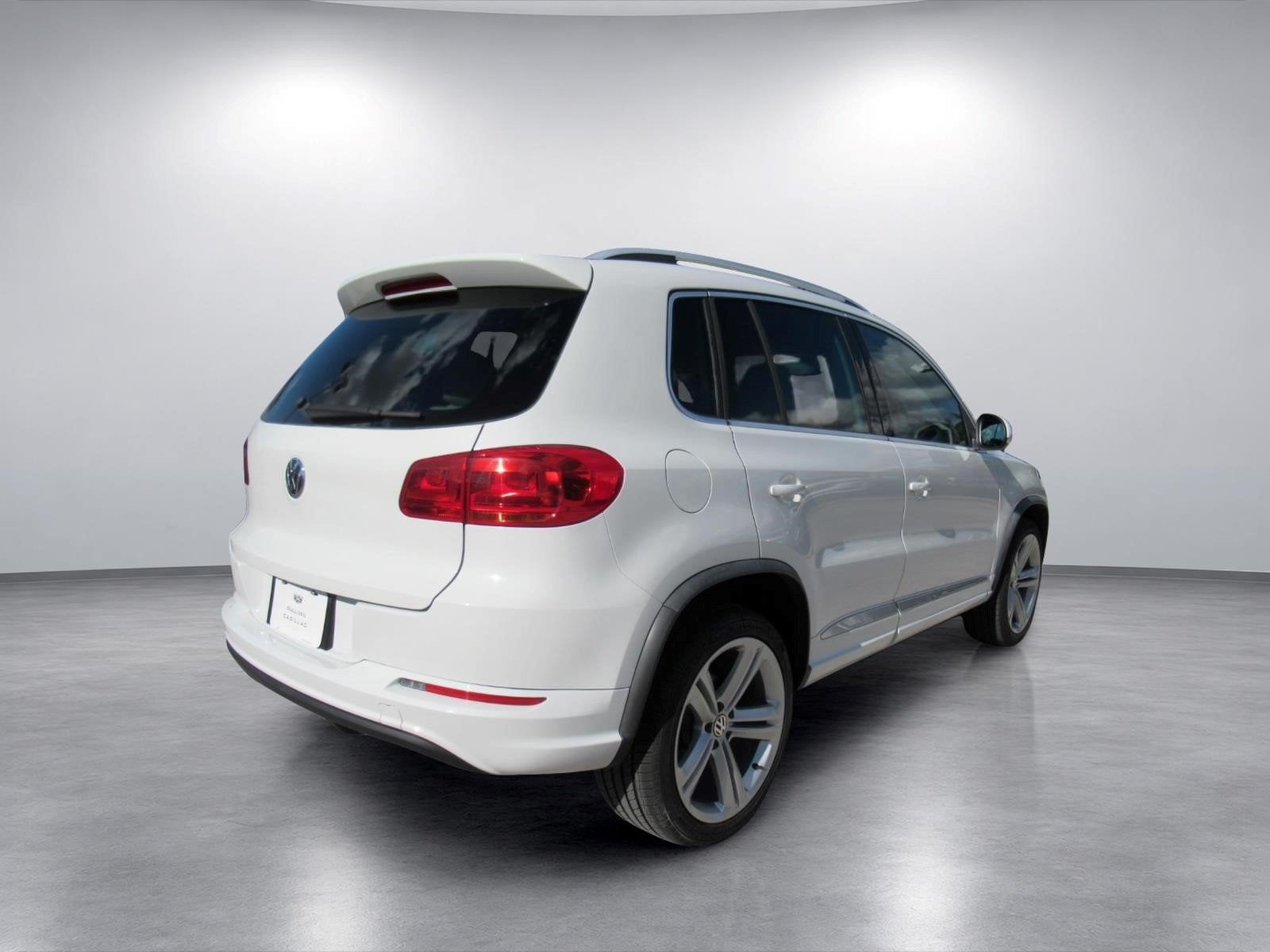 2016 Volkswagen Tiguan S