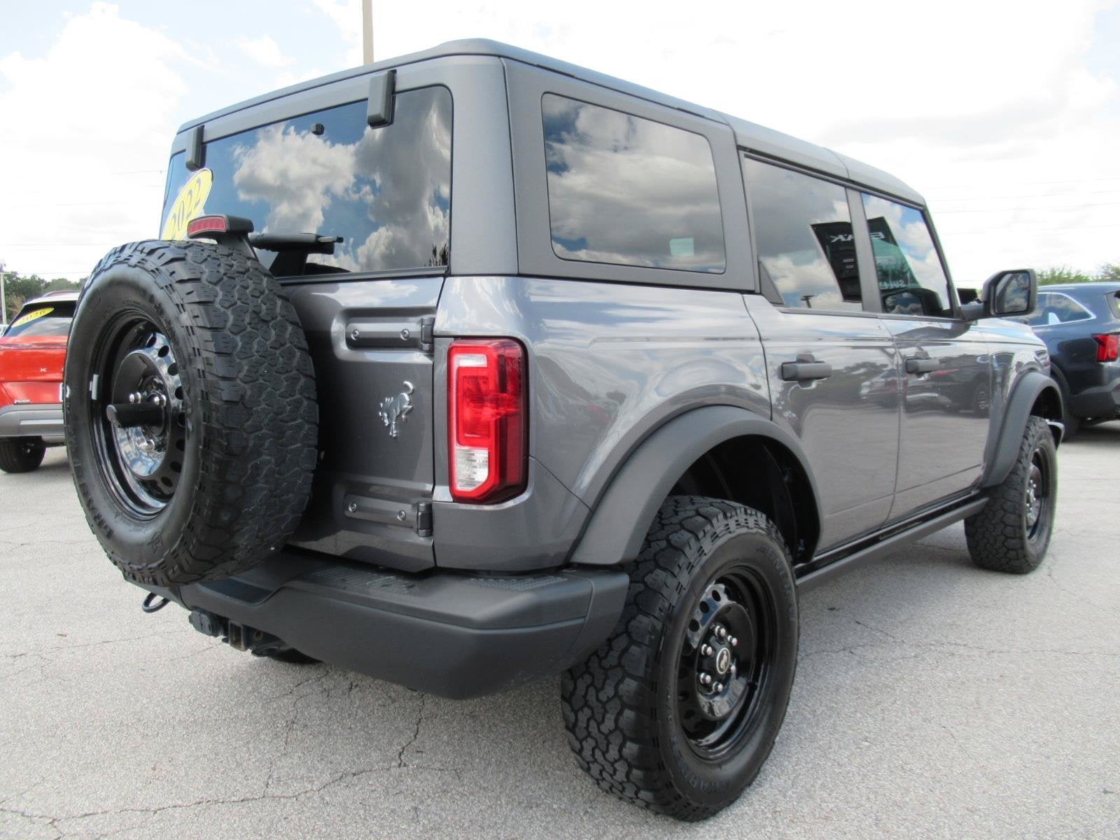 2022 Ford Bronco Base