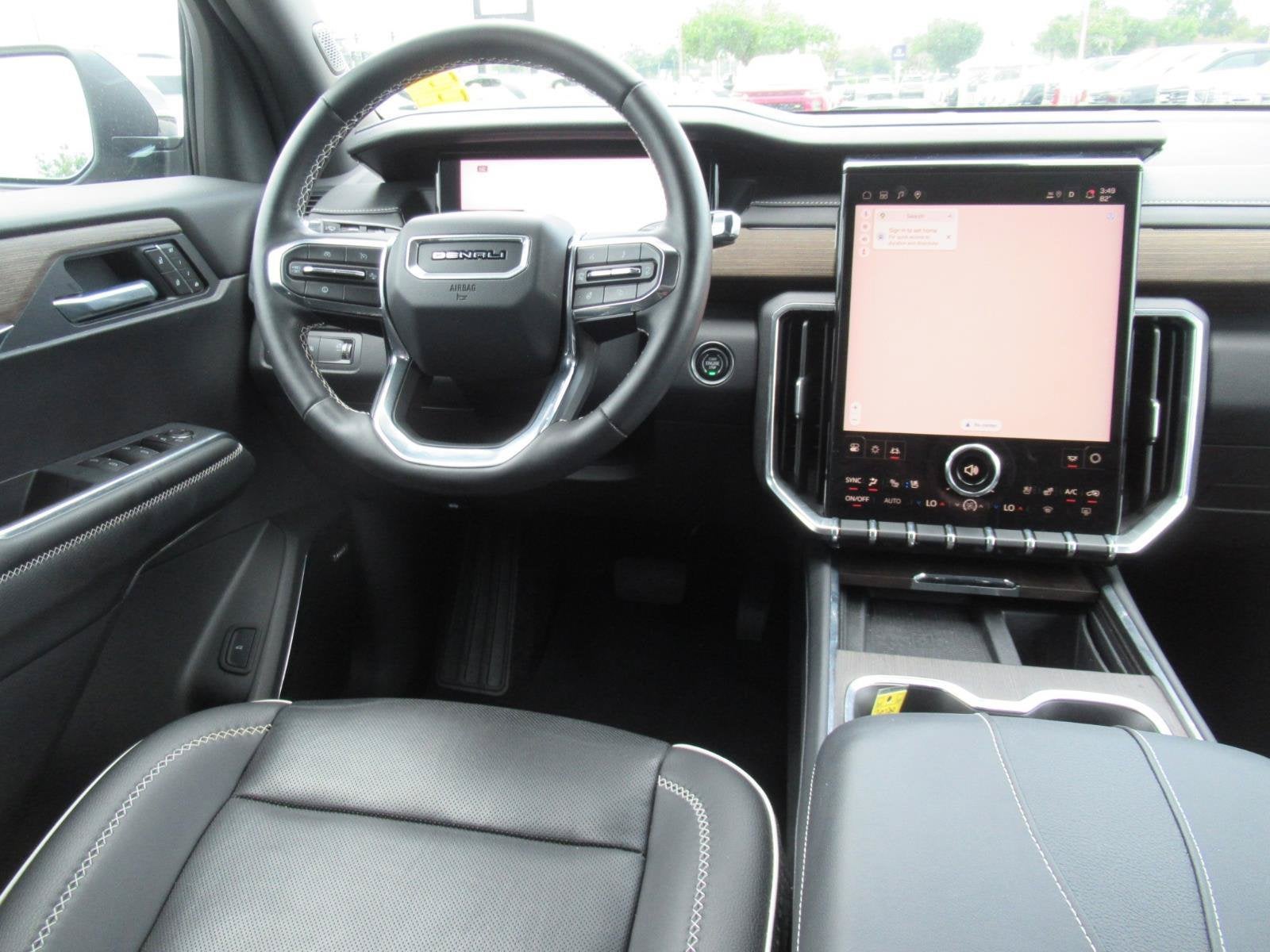 2025 GMC Acadia Denali
