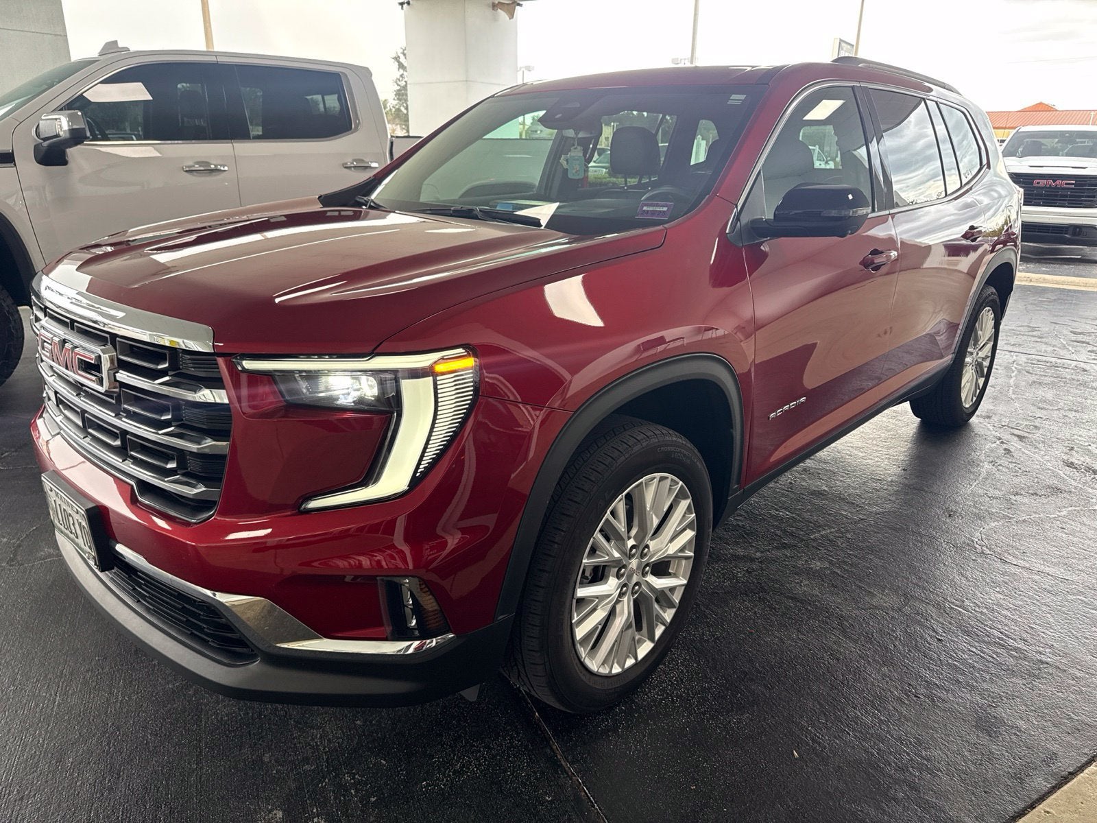 2024 GMC Acadia Elevation