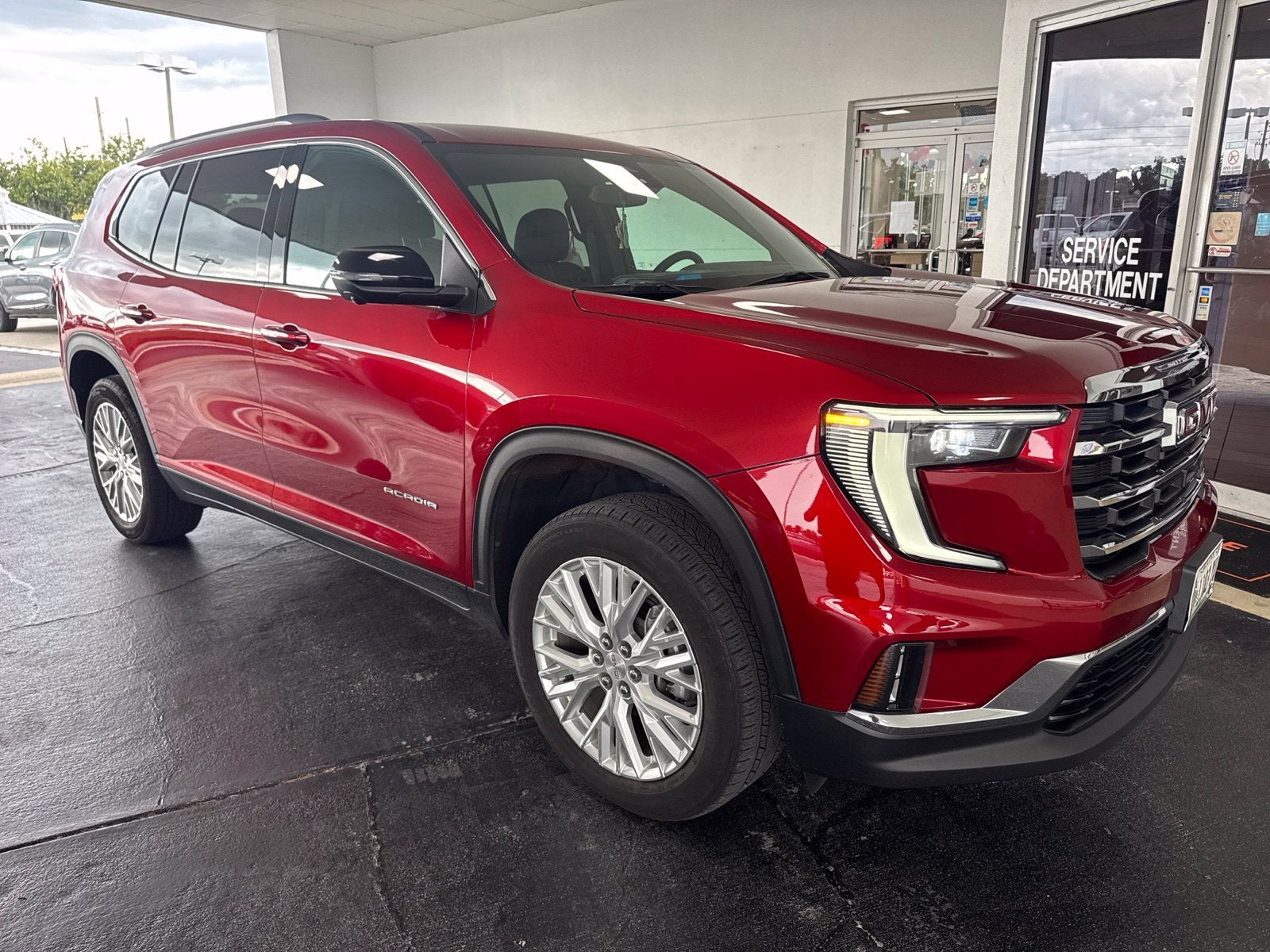 2024 GMC Acadia Elevation