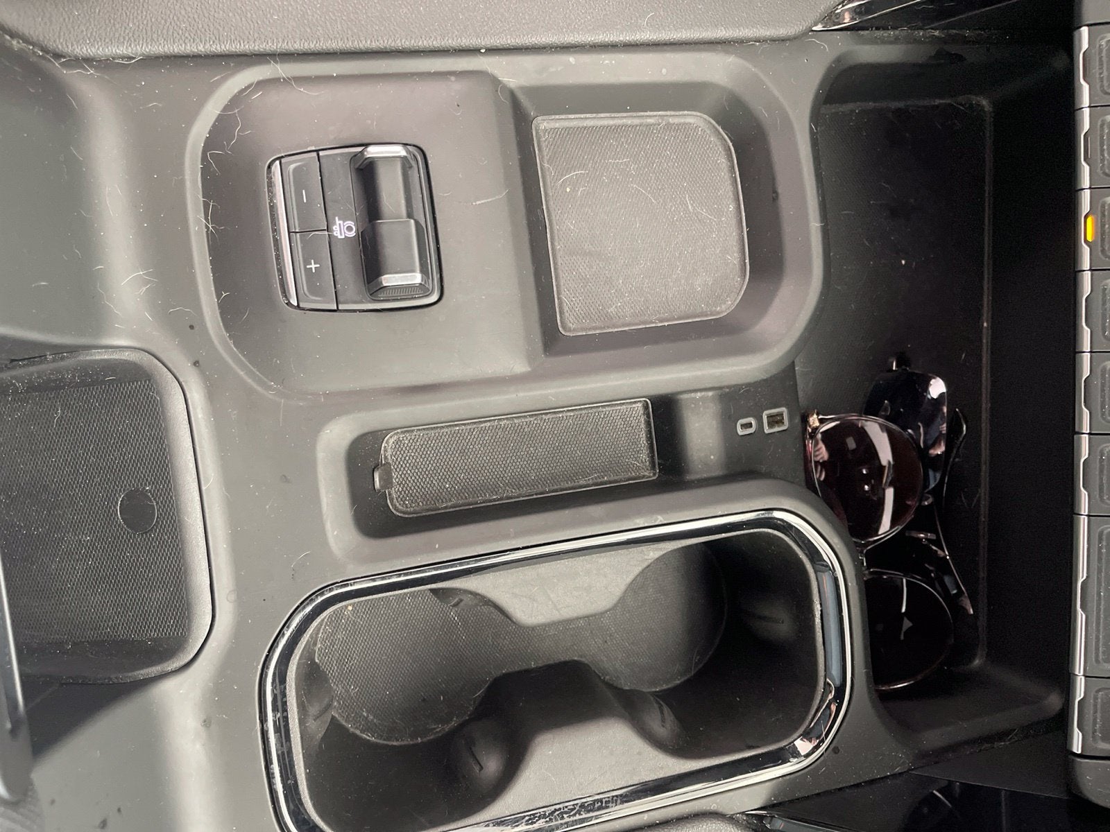 2025 GMC Sierra 3500 HD AT4