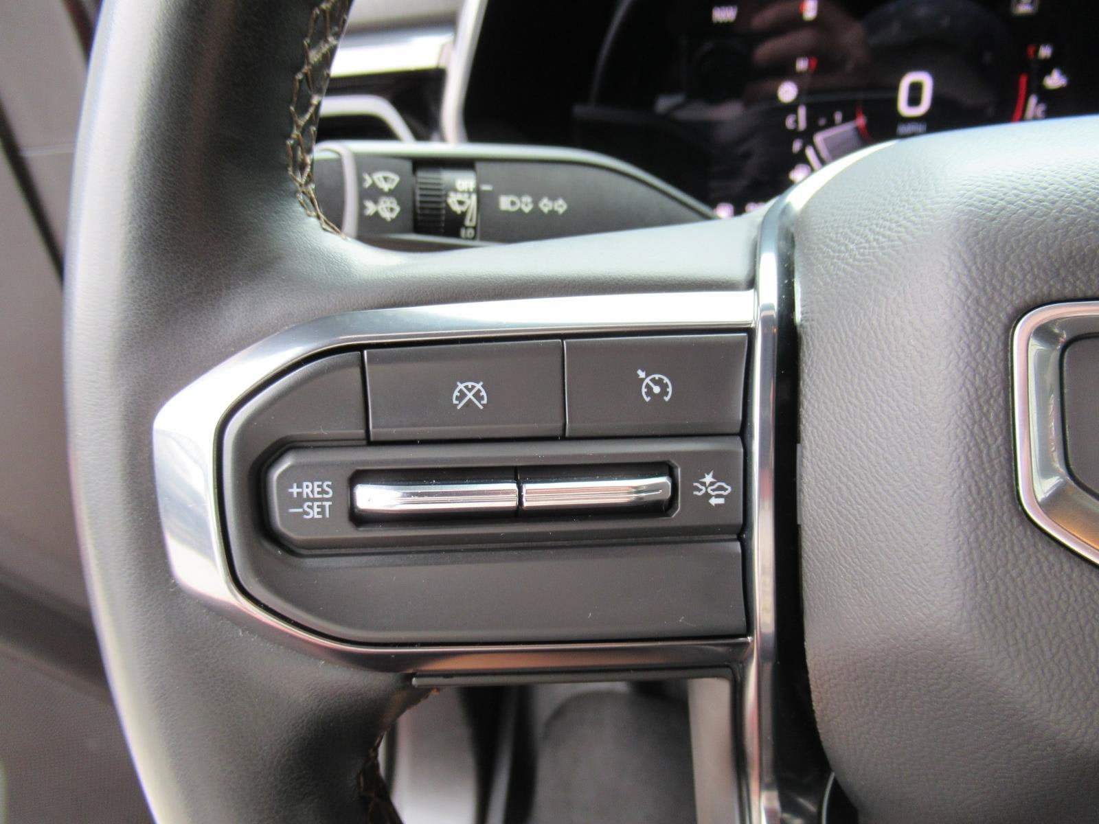 2023 GMC Canyon 4WD AT4