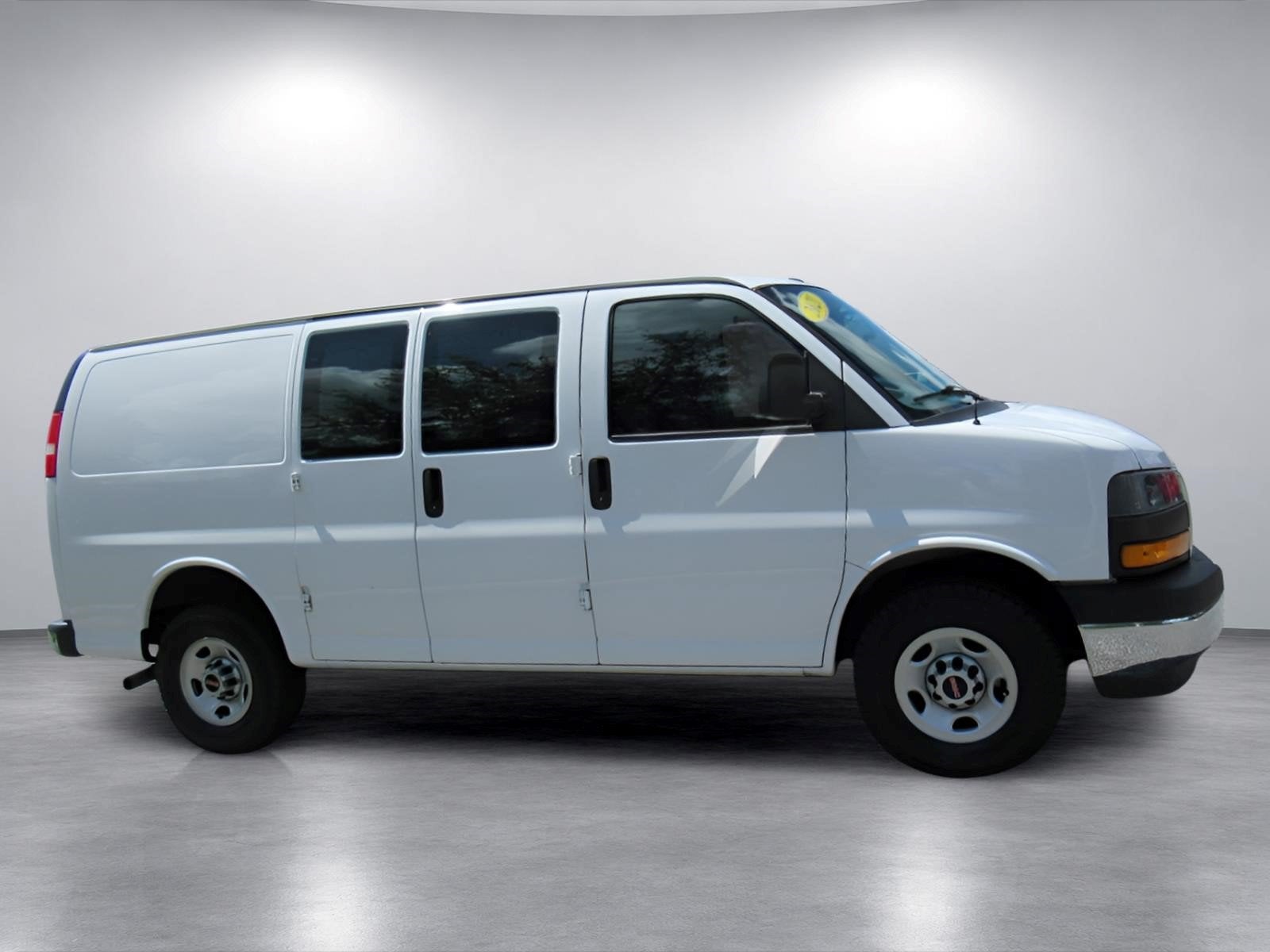 2021 GMC Savana Cargo 2500 VAN 2500 135" RWD