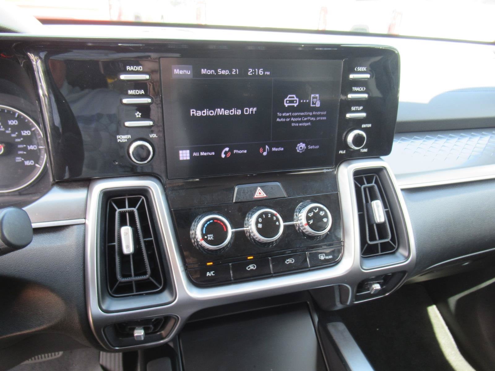 2022 Kia Sorento LX