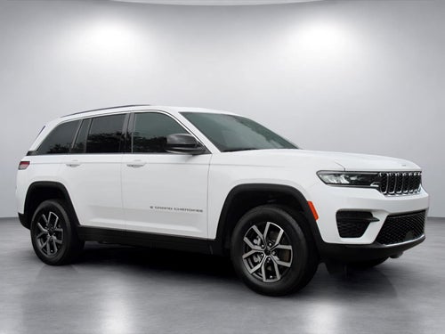 2027 Jeep Grand Cherokee GRAND CHEROKEE LAREDO X 4X2