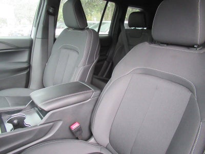 2027 Jeep Grand Cherokee GRAND CHEROKEE LAREDO X 4X2