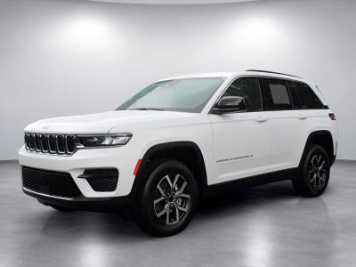 2027 Jeep Grand Cherokee GRAND CHEROKEE LAREDO X 4X2