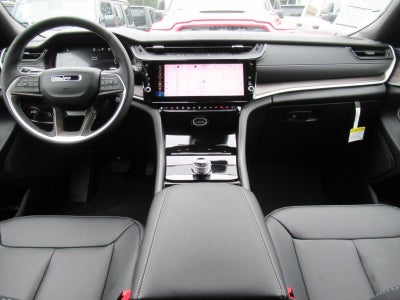 2027 Jeep Grand Cherokee GRAND CHEROKEE LIMITED 4X2