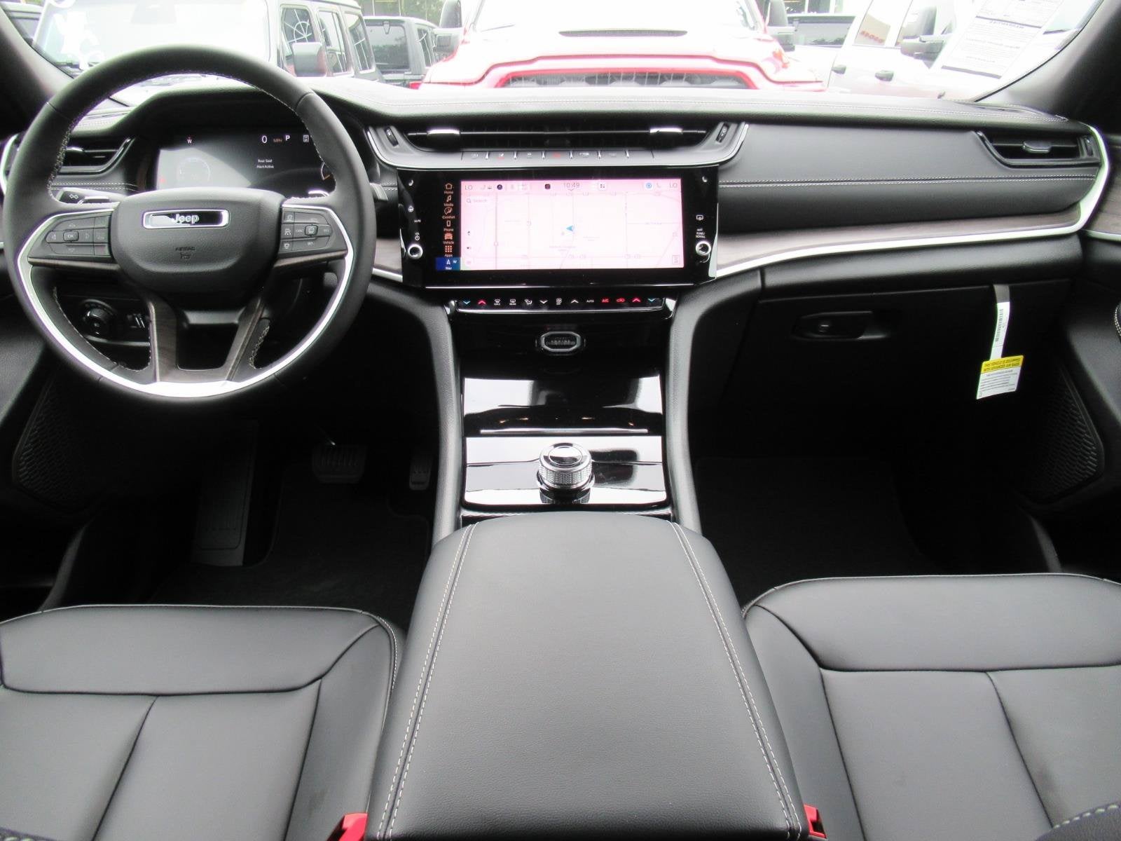 2027 Jeep Grand Cherokee GRAND CHEROKEE LIMITED 4X2