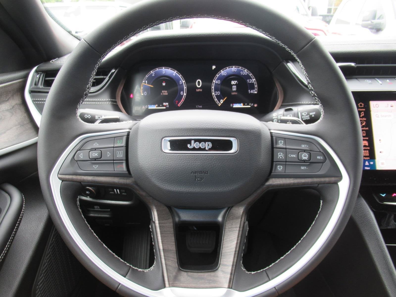 2027 Jeep Grand Cherokee GRAND CHEROKEE LIMITED 4X2