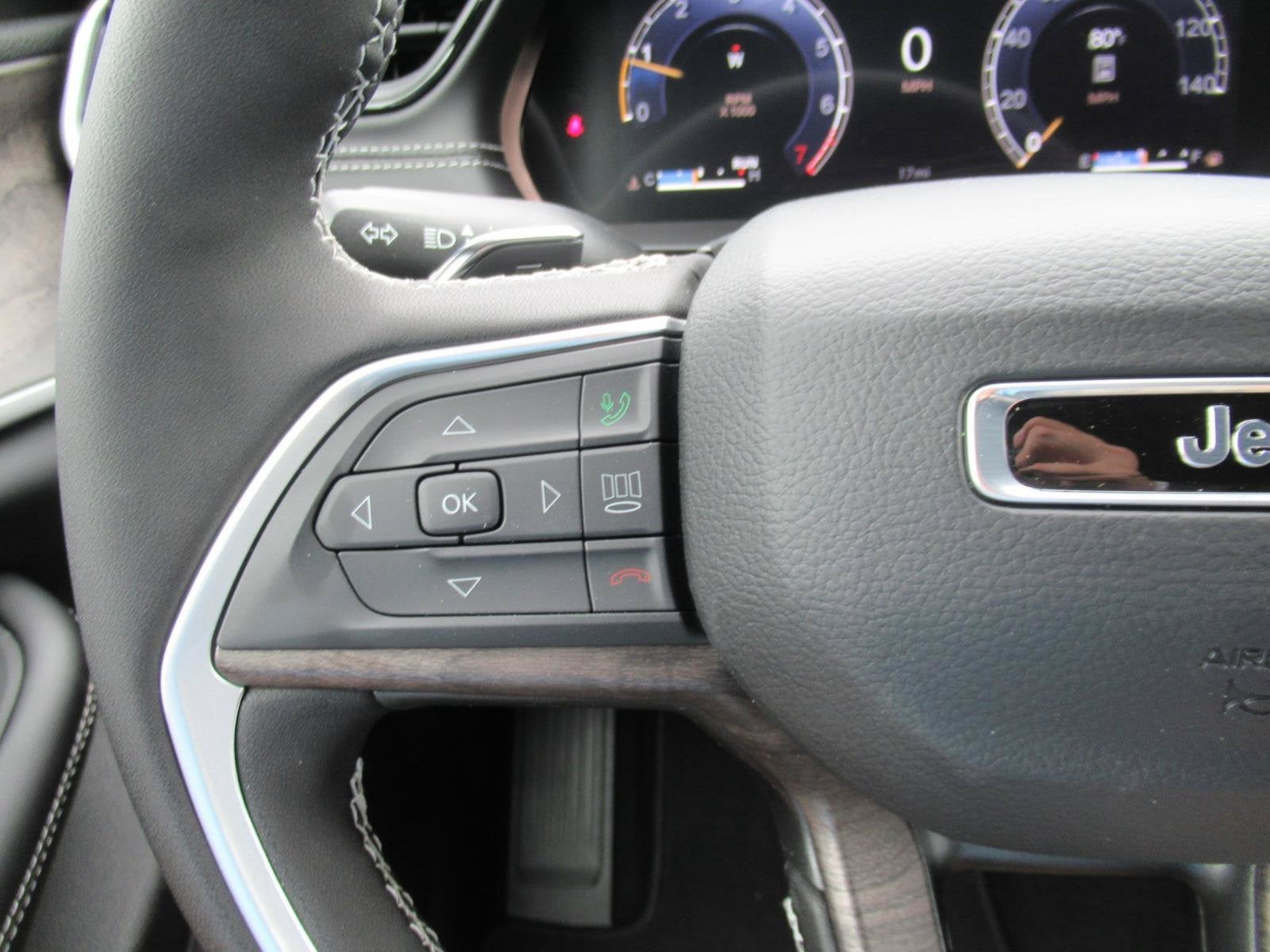 2027 Jeep Grand Cherokee GRAND CHEROKEE LIMITED 4X2