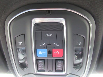 2027 Jeep Grand Cherokee GRAND CHEROKEE LAREDO X 4X4
