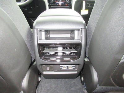2027 Jeep Grand Cherokee GRAND CHEROKEE LAREDO X 4X4