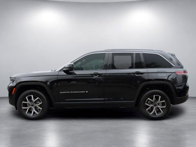 2027 Jeep Grand Cherokee GRAND CHEROKEE LAREDO X 4X4