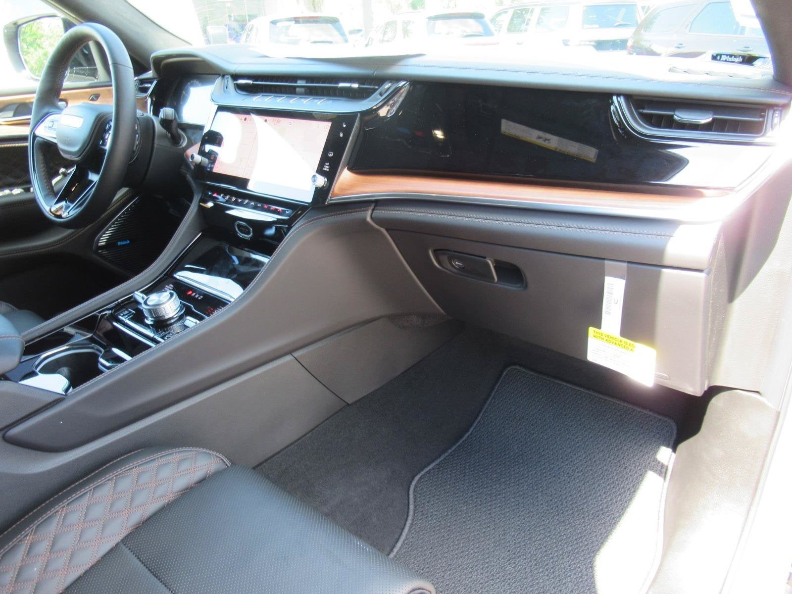 2027 Jeep Grand Cherokee GRAND CHEROKEE SUMMIT 4X4