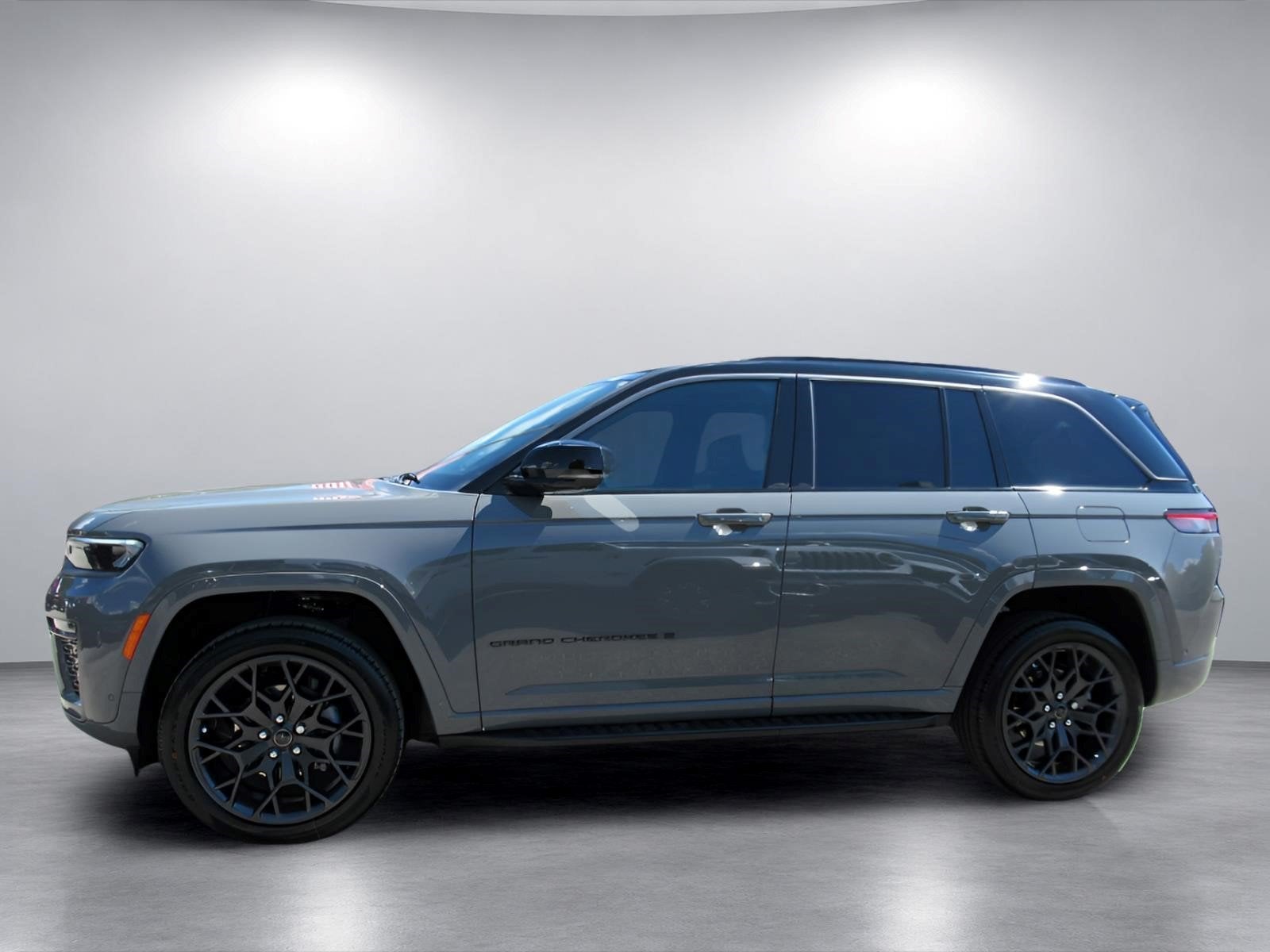 2027 Jeep Grand Cherokee GRAND CHEROKEE SUMMIT 4X4