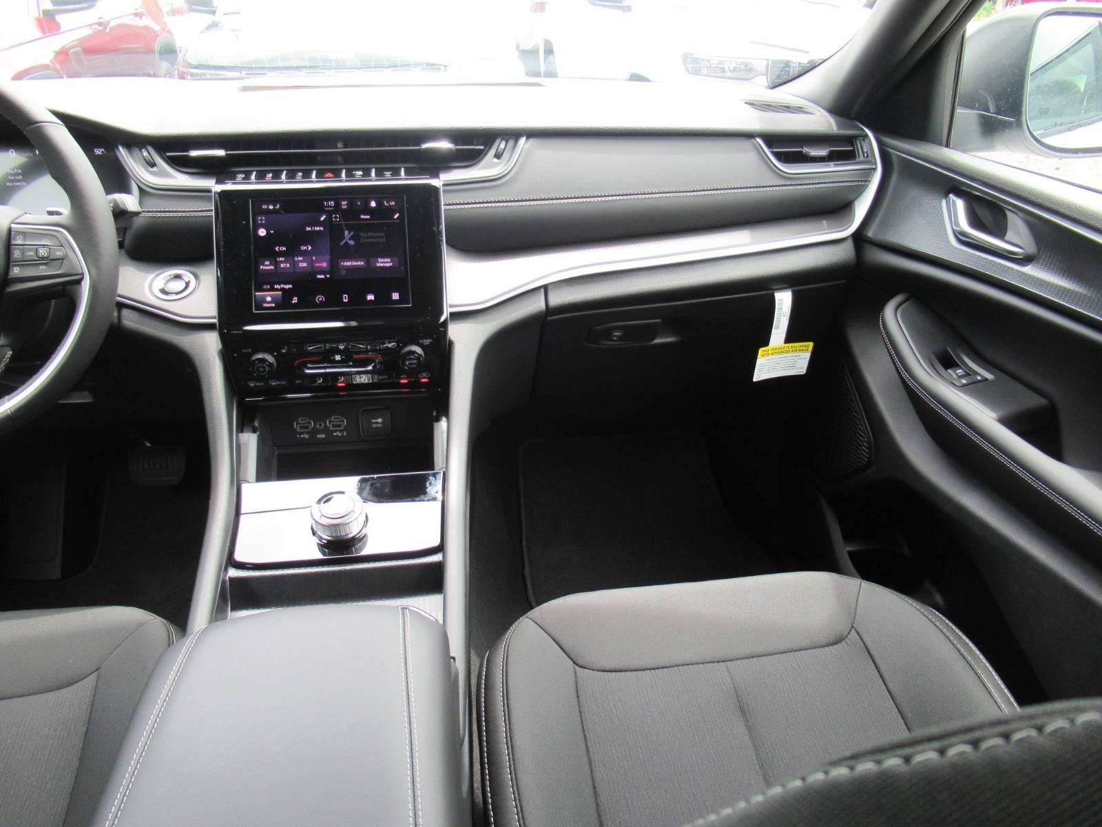 2026 Jeep Grand Cherokee GRAND CHEROKEE L LAREDO X 4X4
