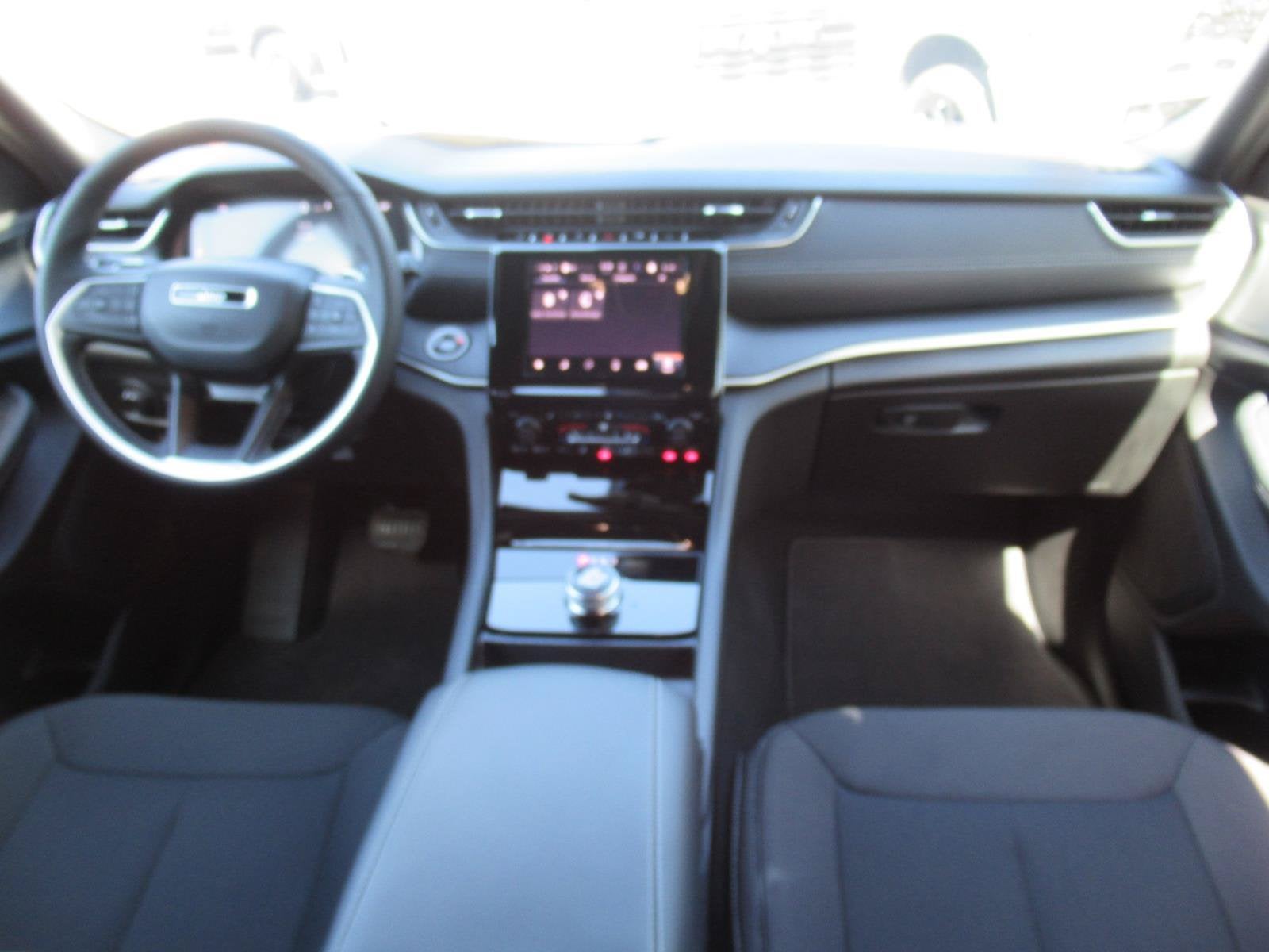 2026 Jeep Grand Cherokee GRAND CHEROKEE L LAREDO X 4X4