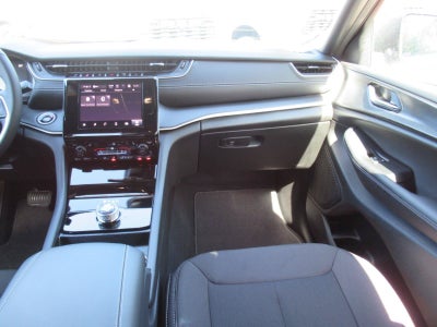 2026 Jeep Grand Cherokee GRAND CHEROKEE L LAREDO X 4X4
