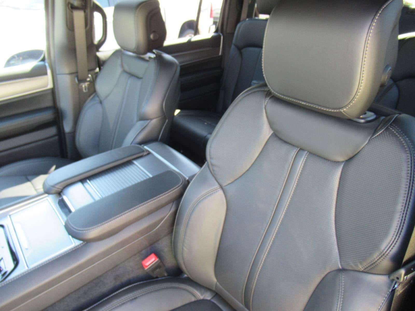 2026 Jeep Grand Wagoneer GRAND WAGONEER UPLAND 4X4