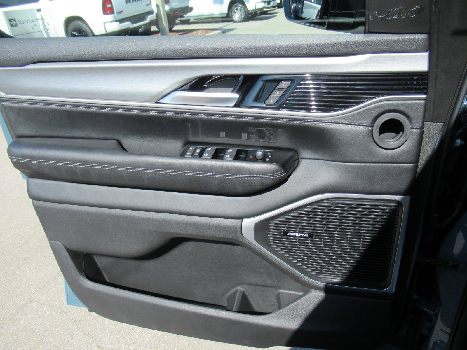 2026 Jeep Grand Wagoneer GRAND WAGONEER UPLAND 4X4
