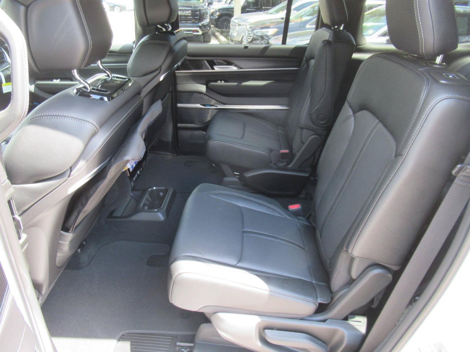 2026 Jeep Grand Wagoneer GRAND WAGONEER SUMMIT OBSIDIAN 4X4
