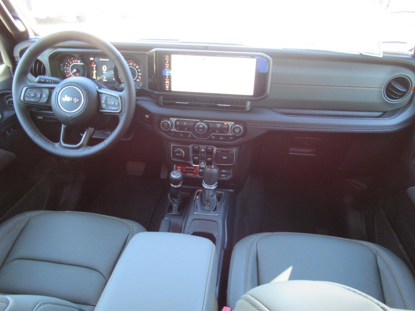 2027 Jeep Gladiator GLADIATOR MOJAVE X 4X4