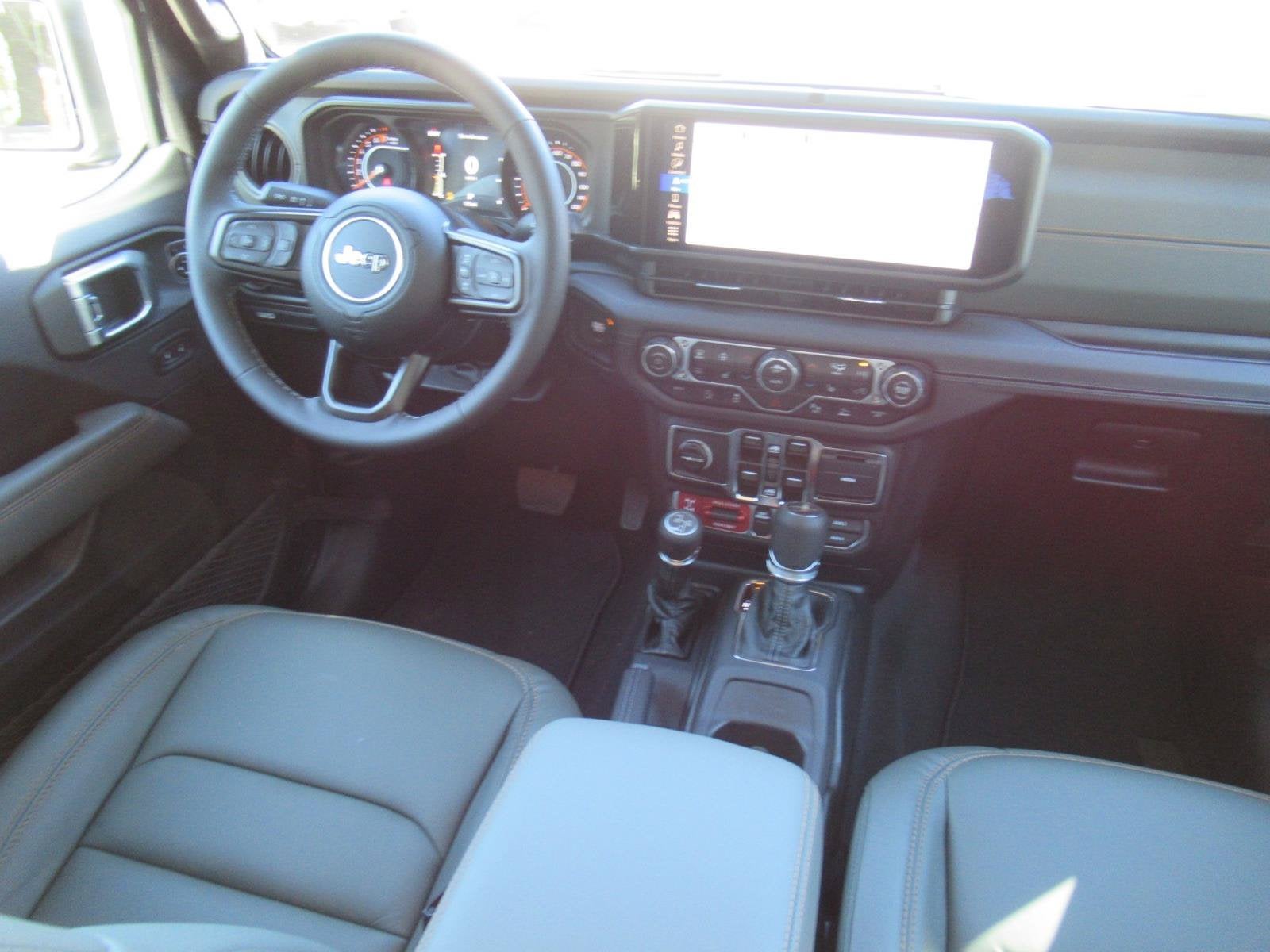 2027 Jeep Gladiator GLADIATOR MOJAVE X 4X4