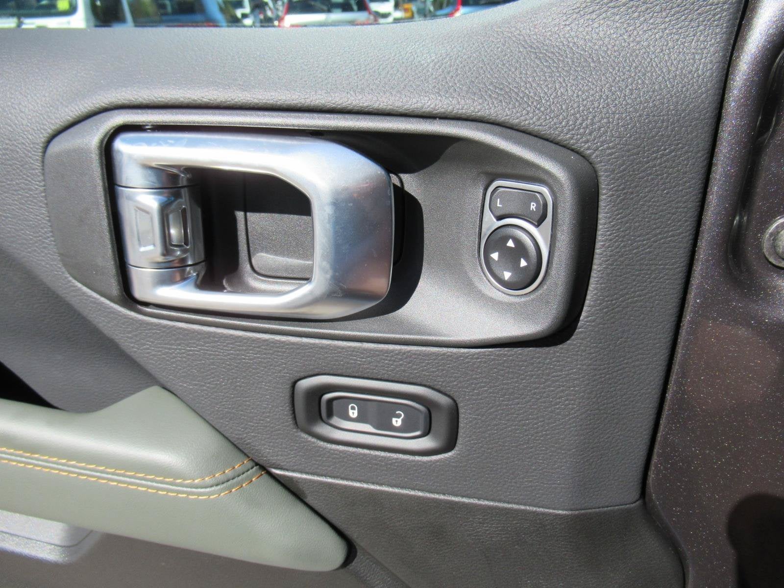 2027 Jeep Gladiator GLADIATOR MOJAVE X 4X4