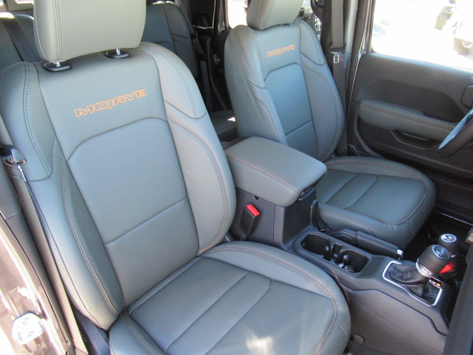 2027 Jeep Gladiator GLADIATOR MOJAVE X 4X4
