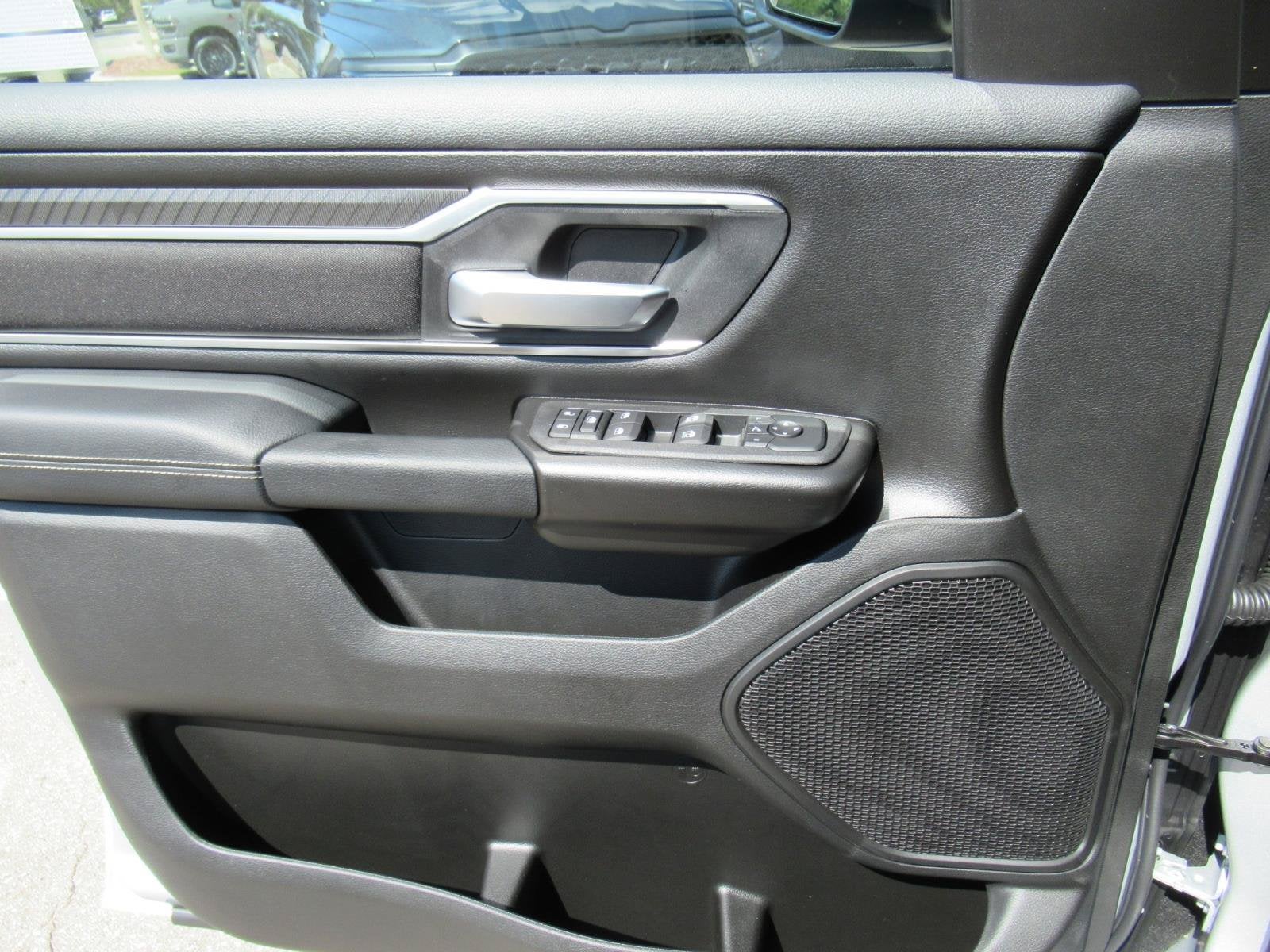 2027 RAM Ram 1500 RAM 1500 BIG HORN CREW CAB 4X2 5'7' BOX
