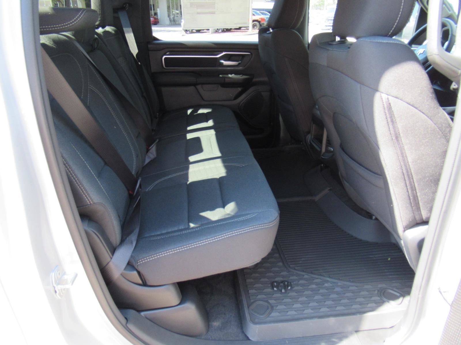 2027 RAM Ram 1500 RAM 1500 BIG HORN CREW CAB 4X2 5'7' BOX