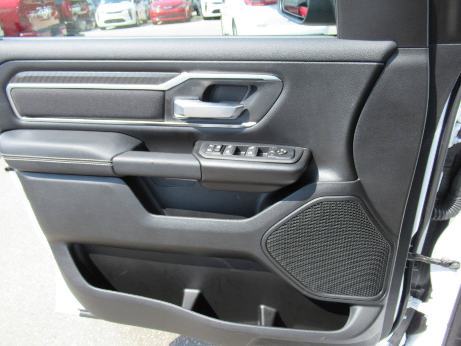 2027 RAM Ram 1500 RAM 1500 BIG HORN CREW CAB 4X2 5'7' BOX