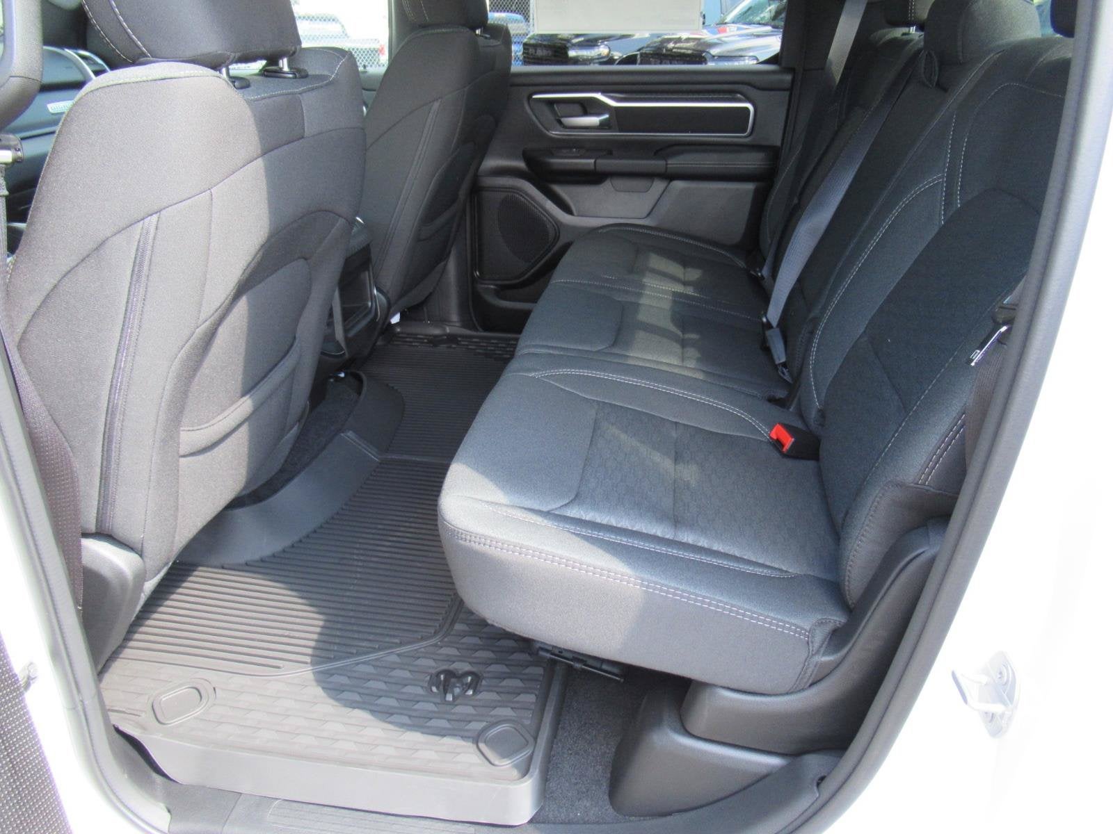 2027 RAM Ram 1500 RAM 1500 BIG HORN CREW CAB 4X2 5'7' BOX